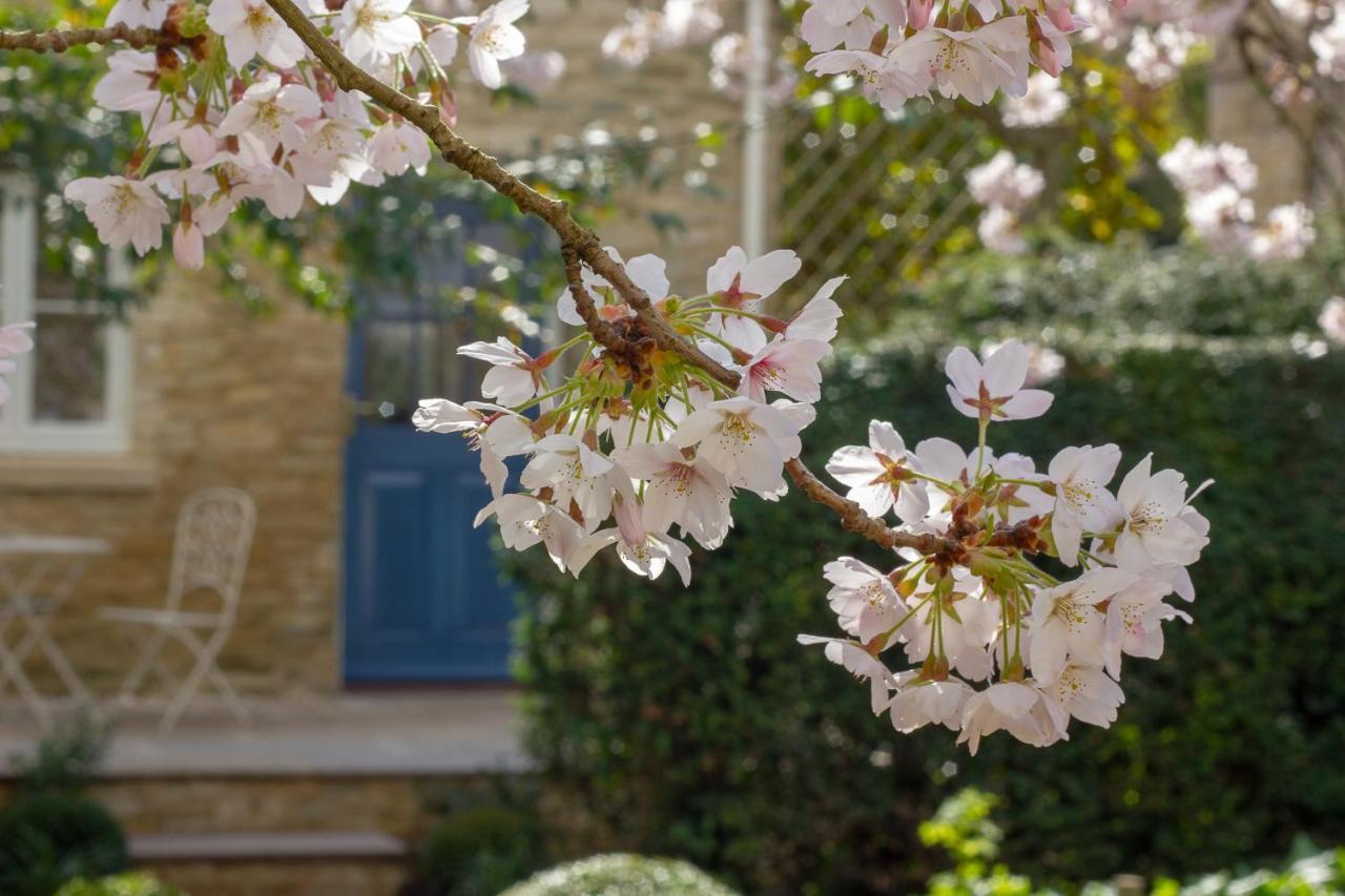 The Potting Shed, 5* Luxury Escape Cirencester Eksteriør bilde