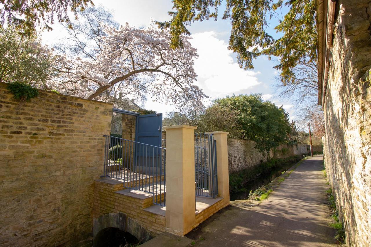 The Potting Shed, 5* Luxury Escape Cirencester Eksteriør bilde